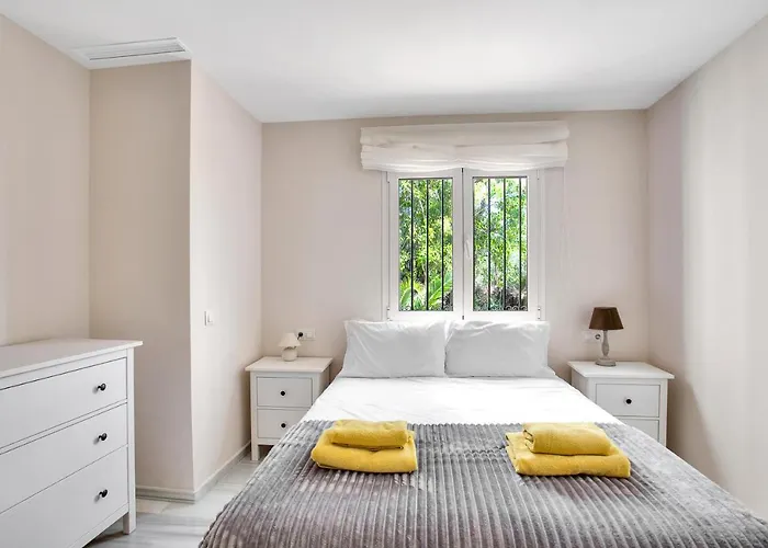 N07 Cabopino Apartament Marbella