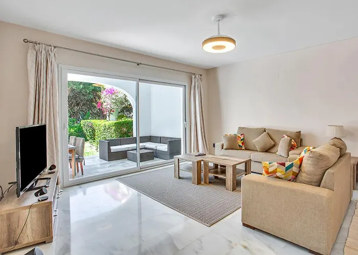 N07 Cabopino Apartament *